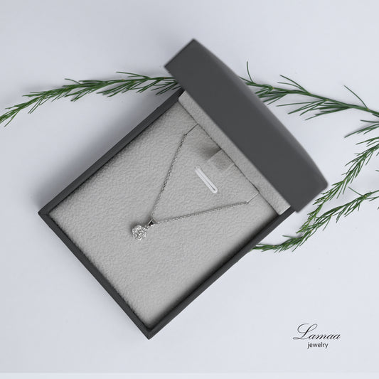 18K WHITE GOLD DIAMOND PENDANT