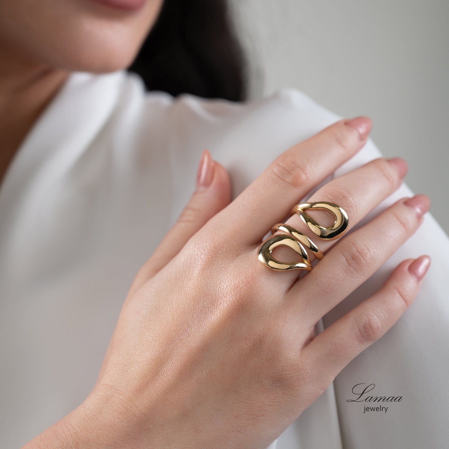 18KT GOLD RING