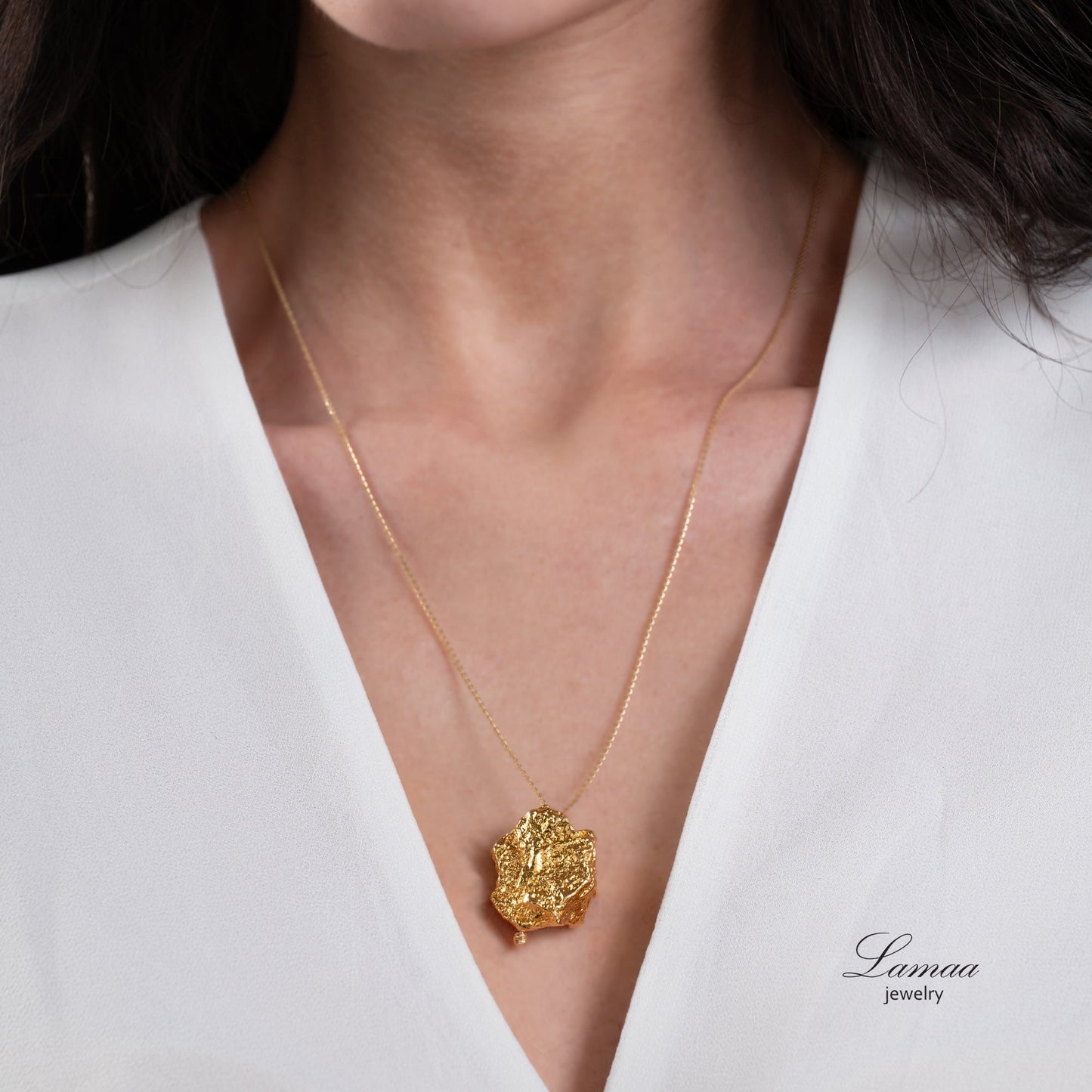 18KT GOLD NECKLACE