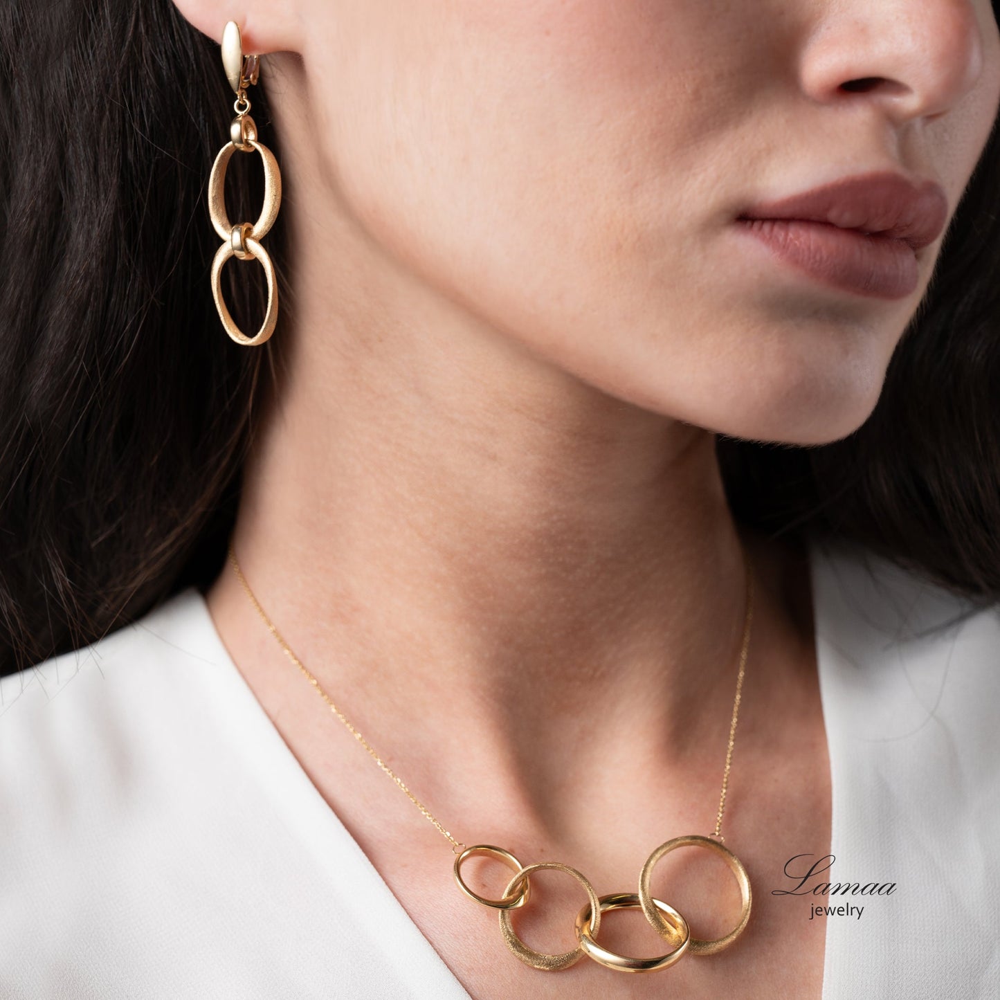 18KT GOLD EARRINGS