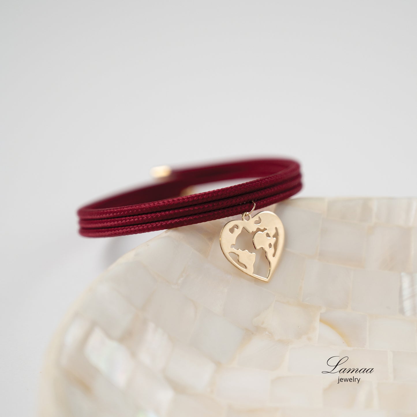 18KT GOLD PENDANT