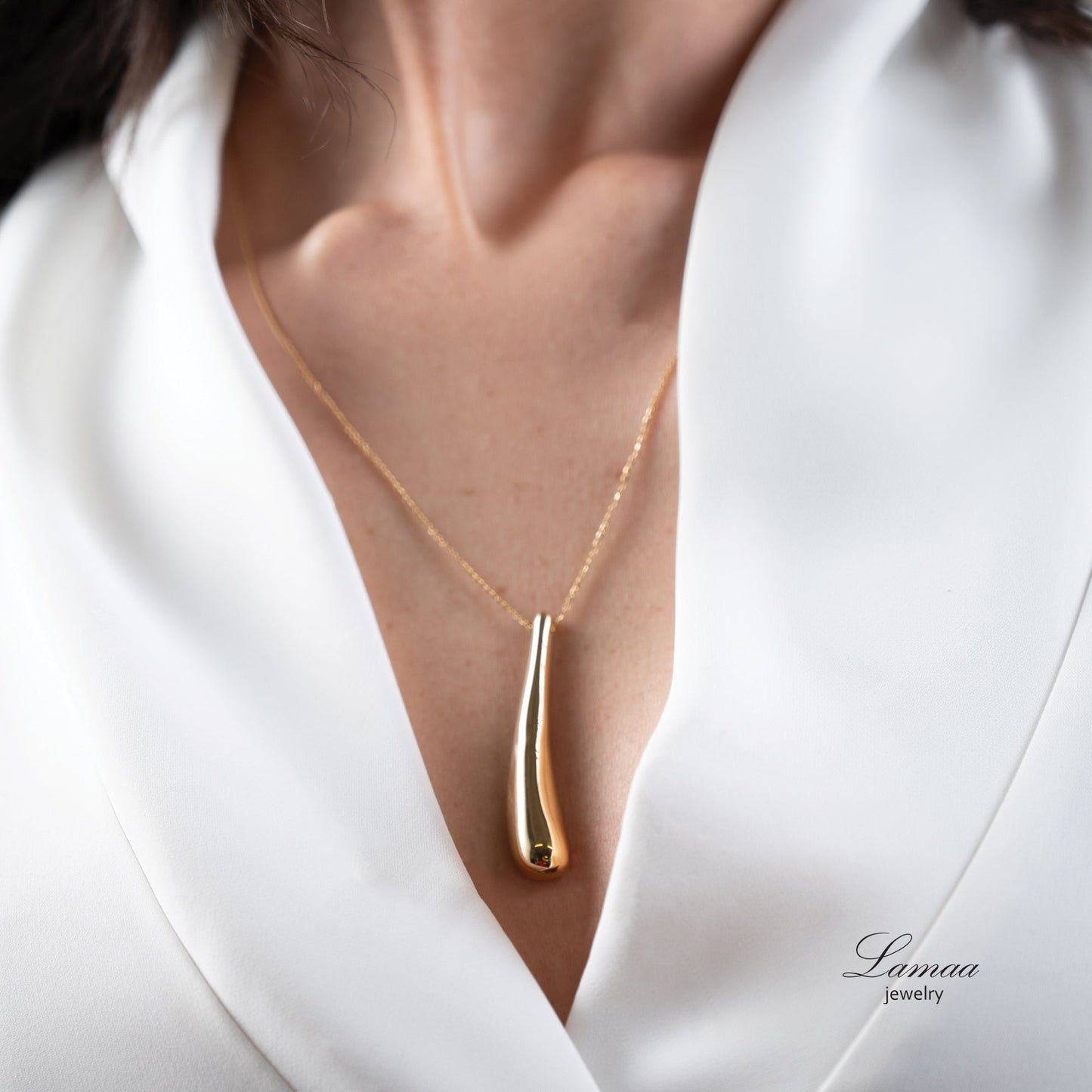 18KT GOLD NECKLACE