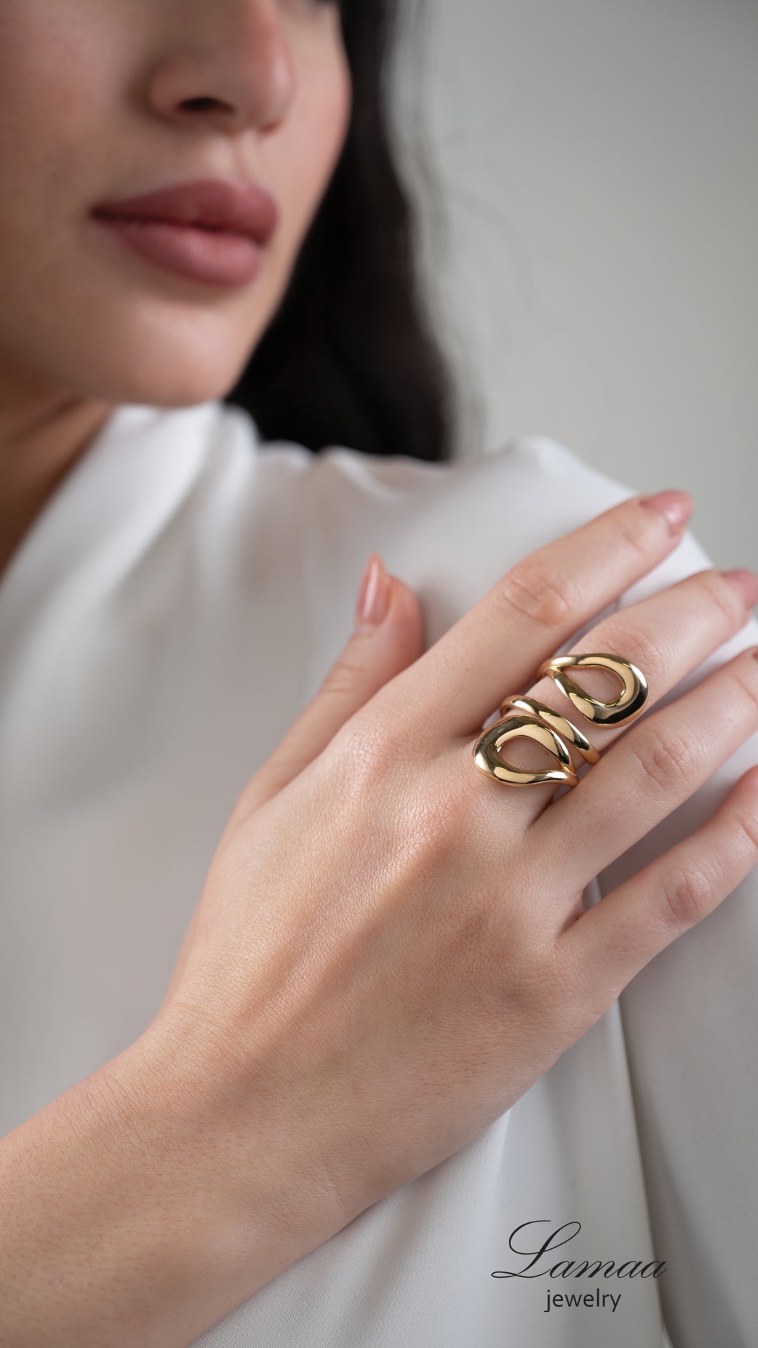 18KT GOLD RING