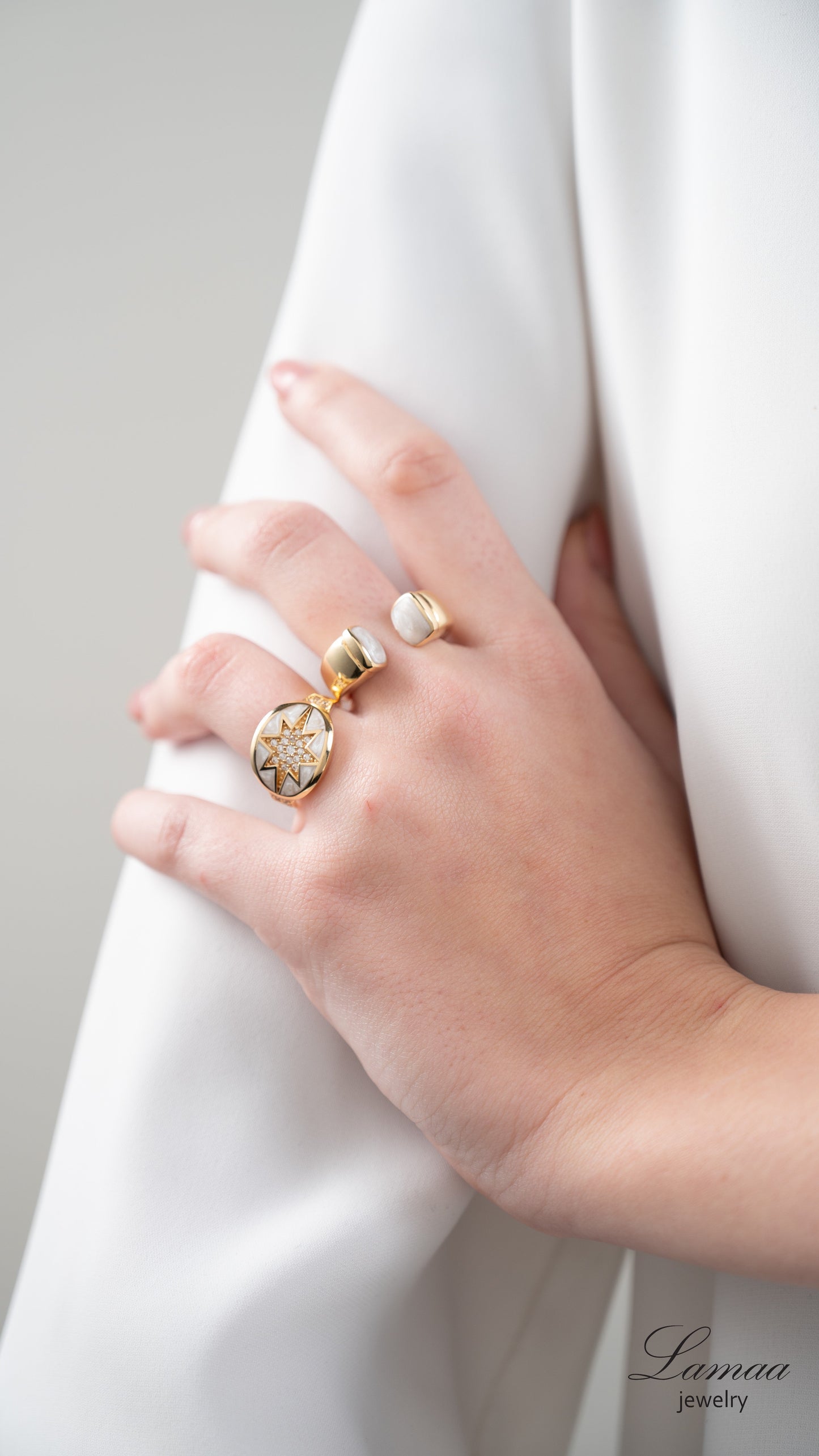 18KT GOLD RINGS