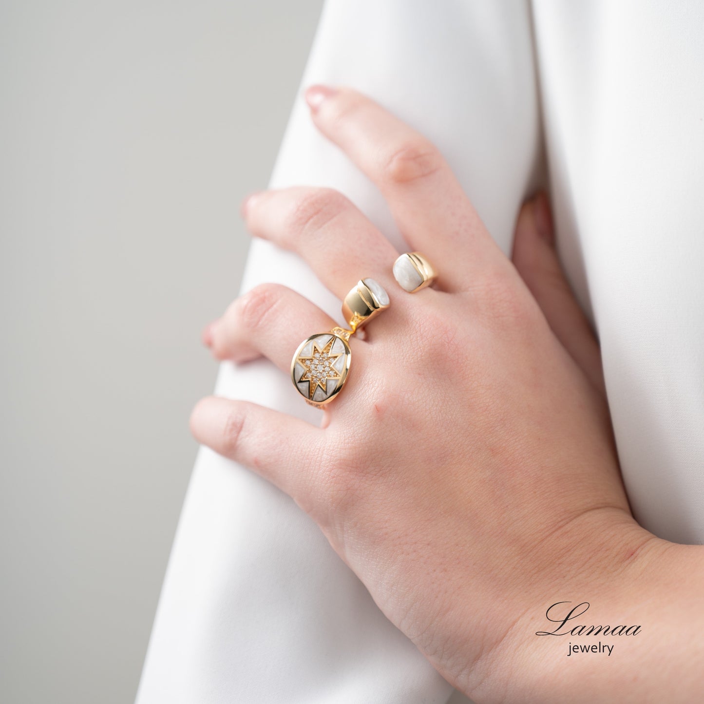18KT GOLD RINGS
