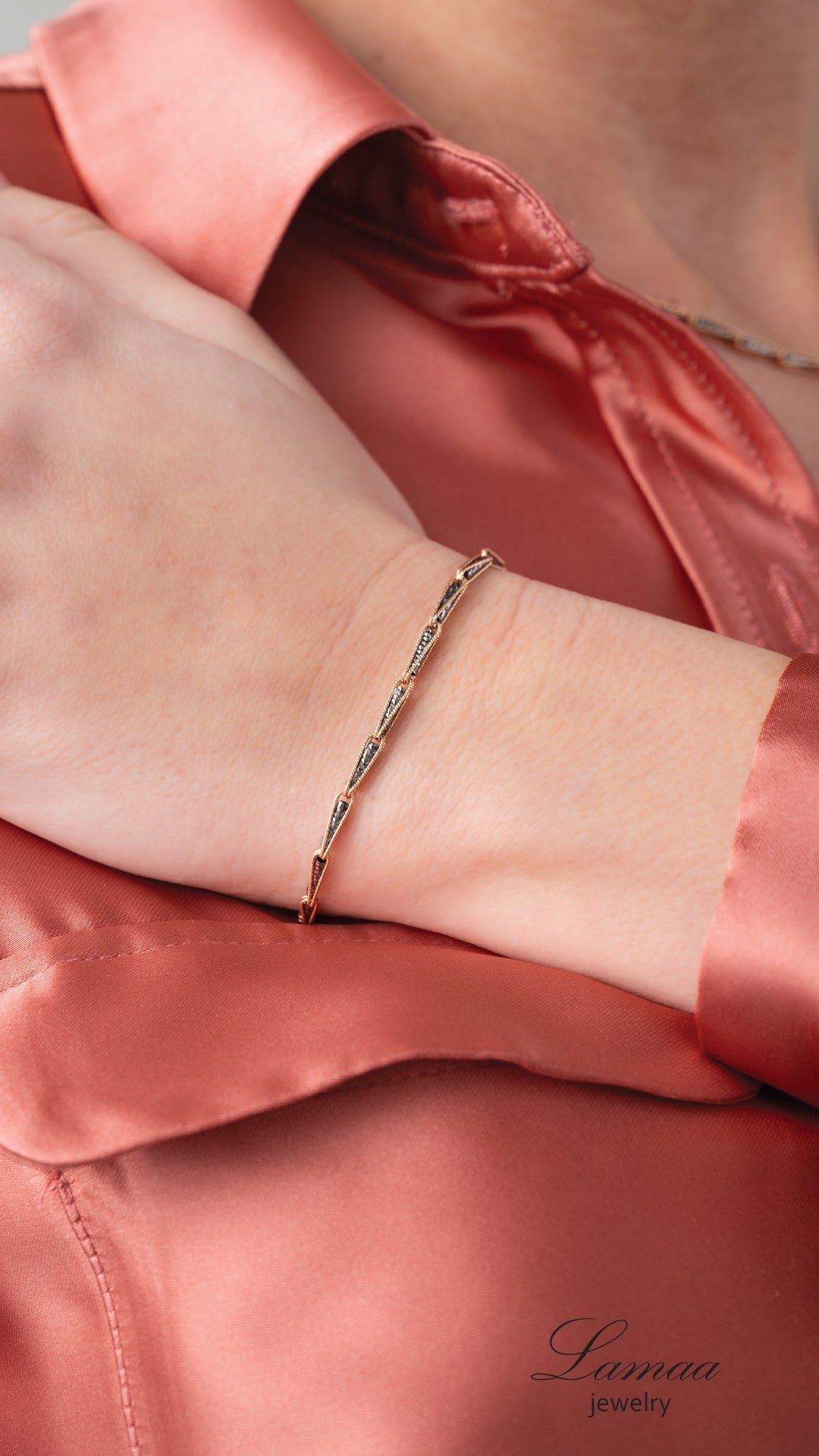 18KT GOLD BRACELET