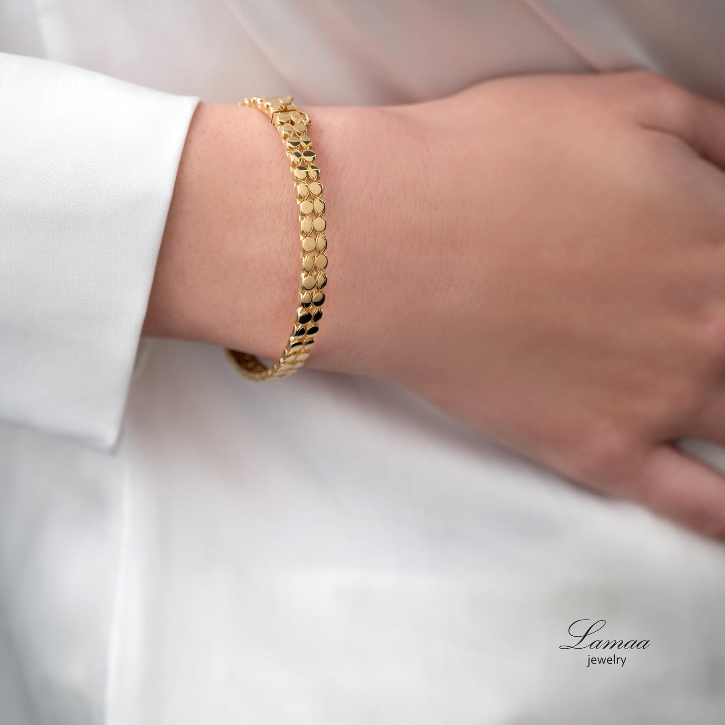 18KT GOLD BANGLE