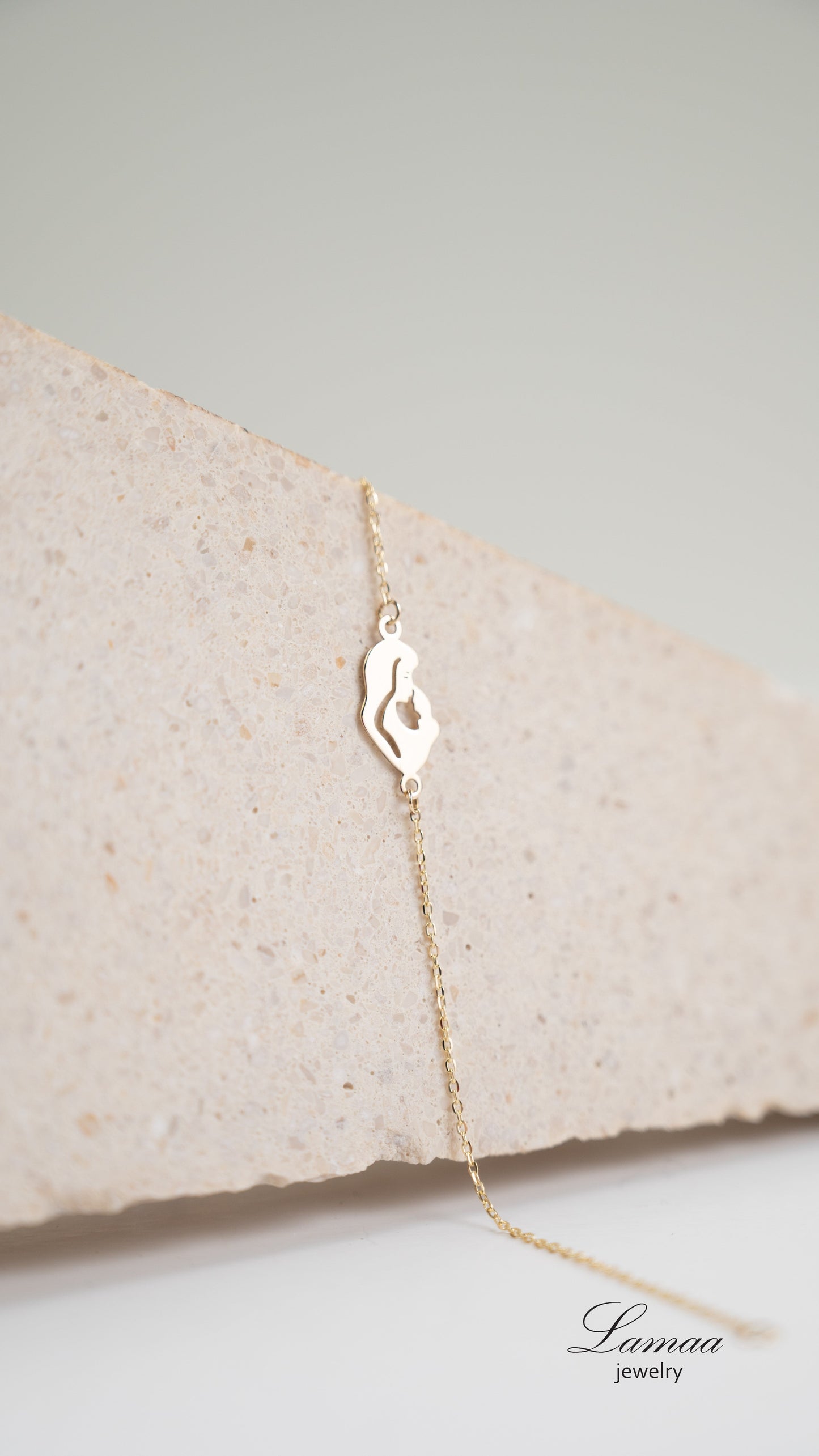 18KT GOLD BRACELET