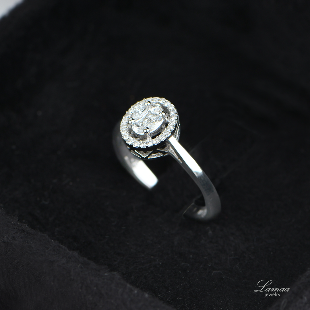 18K WHITE GOLD DIAMOND SOLITAIRE