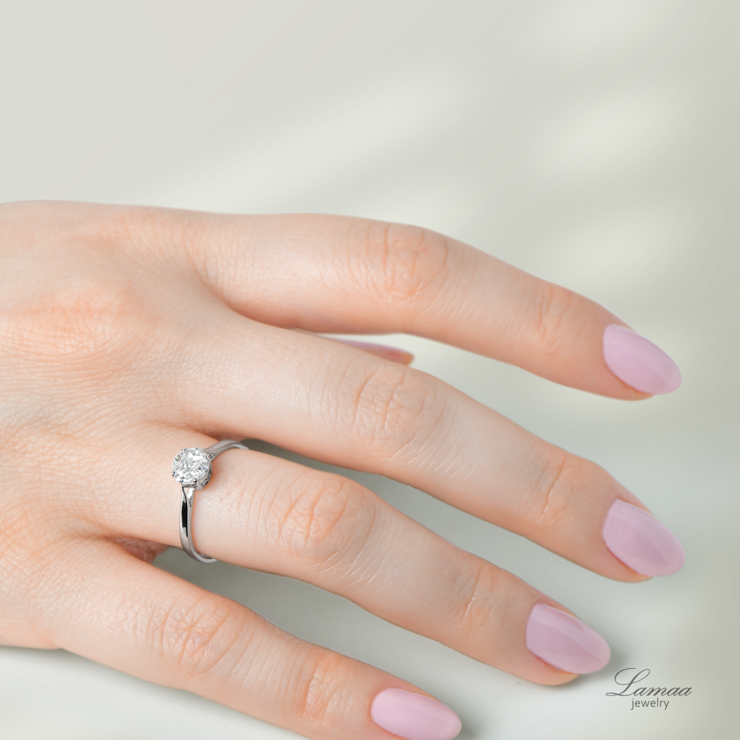 18K WHITE GOLD DIAMOND SOLITAIRE