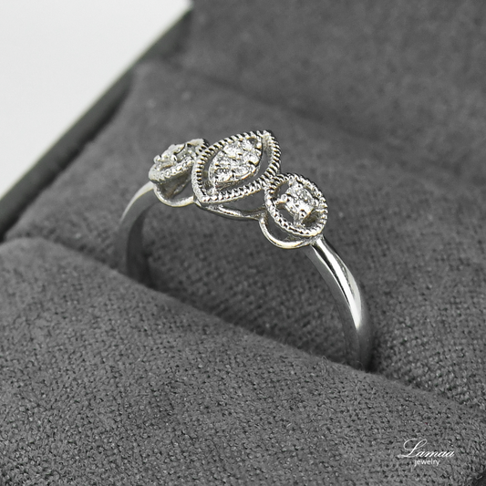 DIAMOND 18K GOLD RING