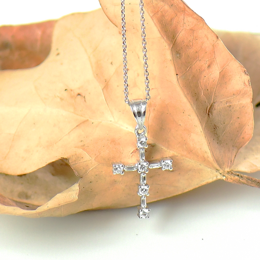 DIAMOND 18KT GOLD NECKLACE