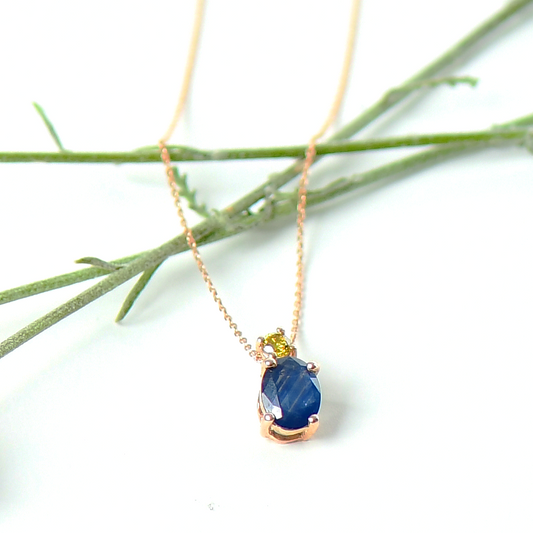 DIAMOND 18KT GOLD NECKLACE