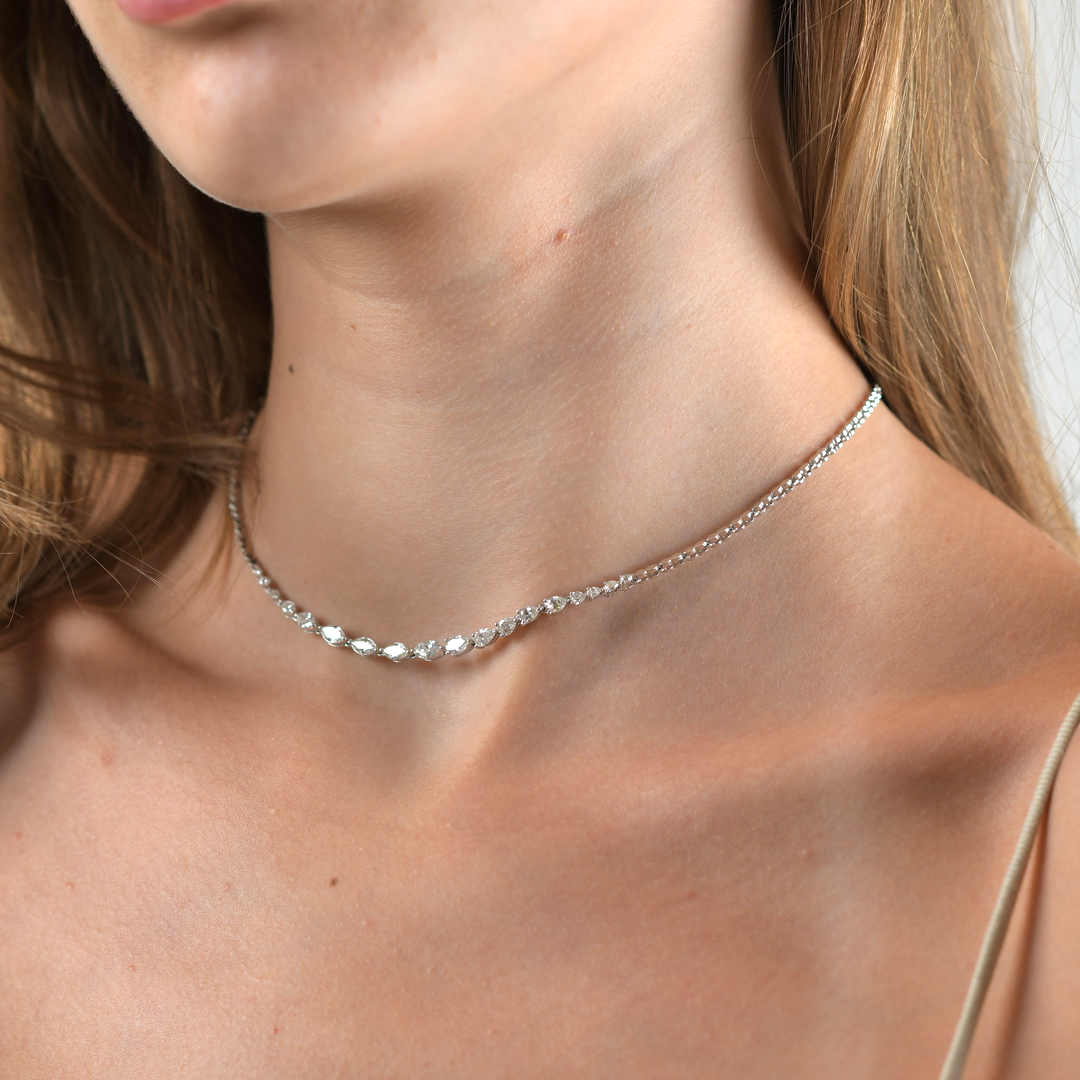 DIAMOND 18KT GOLD NECKLACE