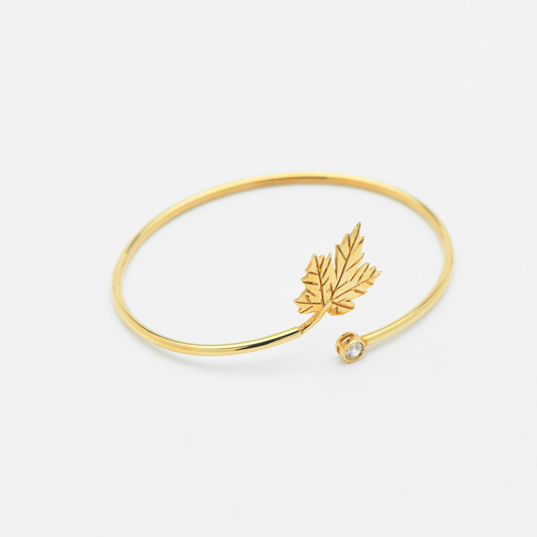 18K GOLD BANGLE