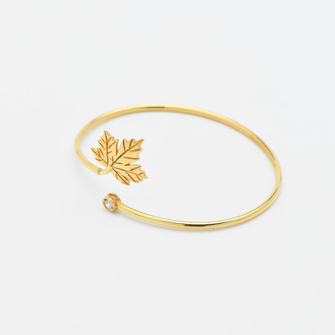 18K GOLD BANGLE