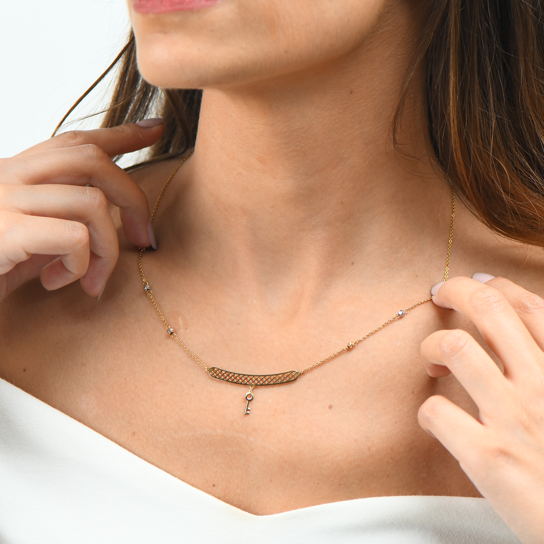18K GOLD NECKLACE