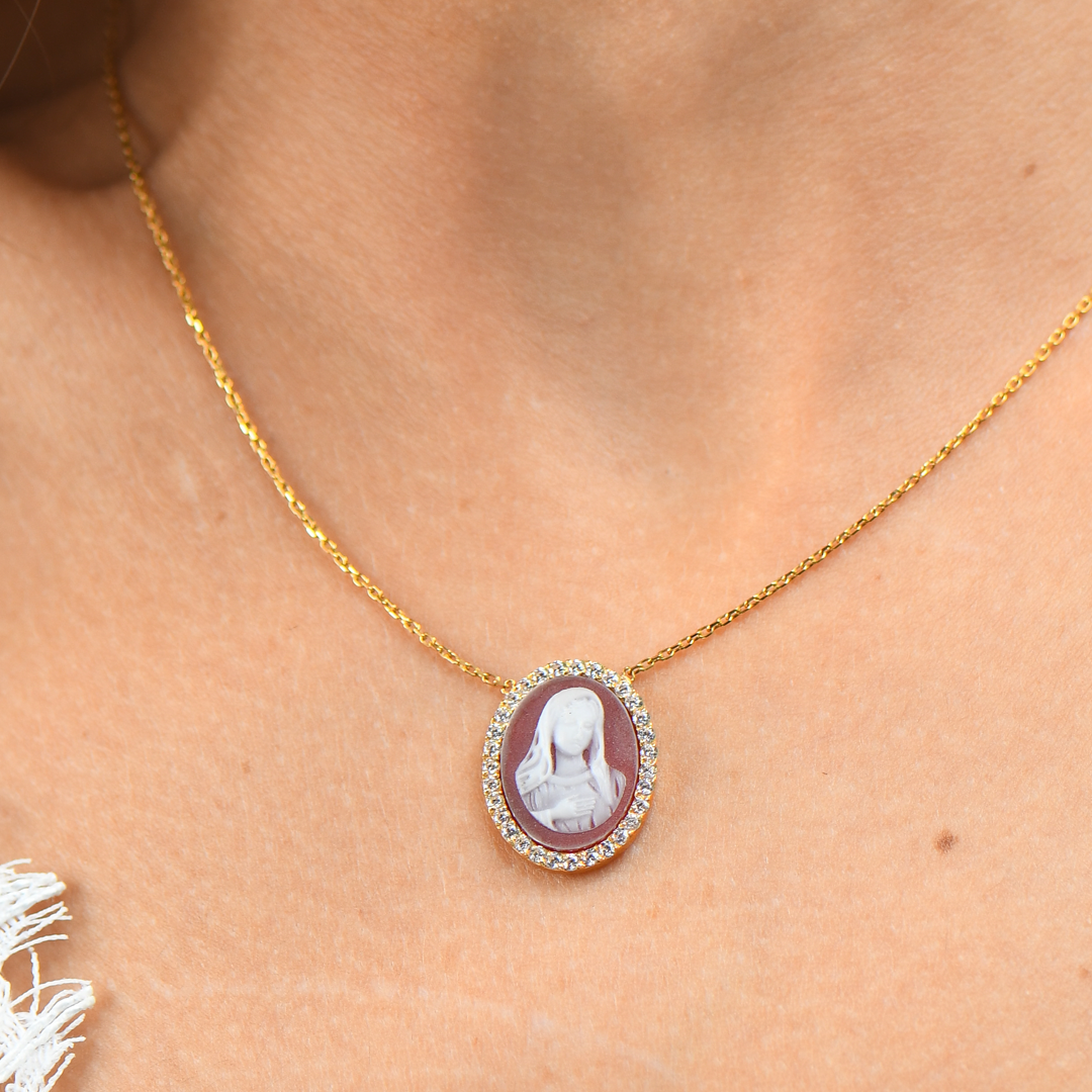 18K GOLD NECKLACE
