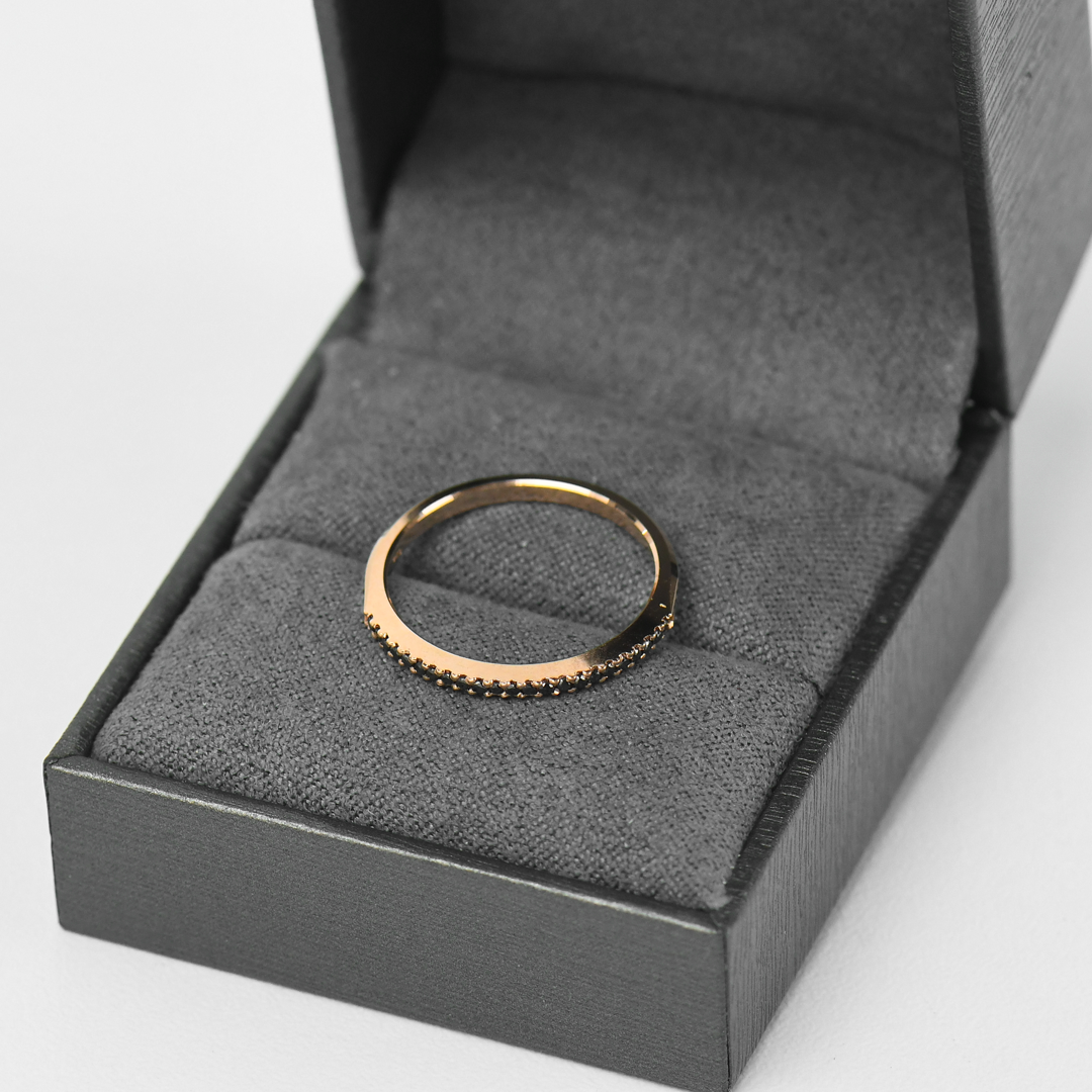 DIAMOND 18K GOLD RING