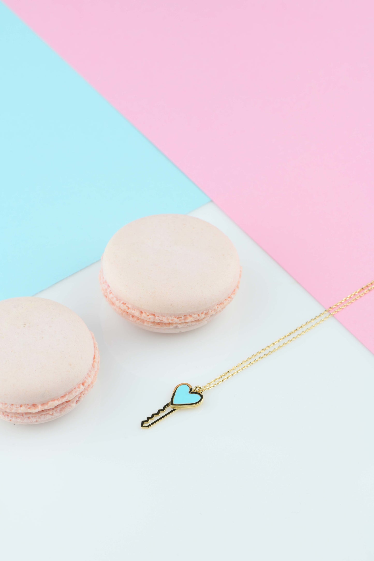 18K GOLD NECKLACE