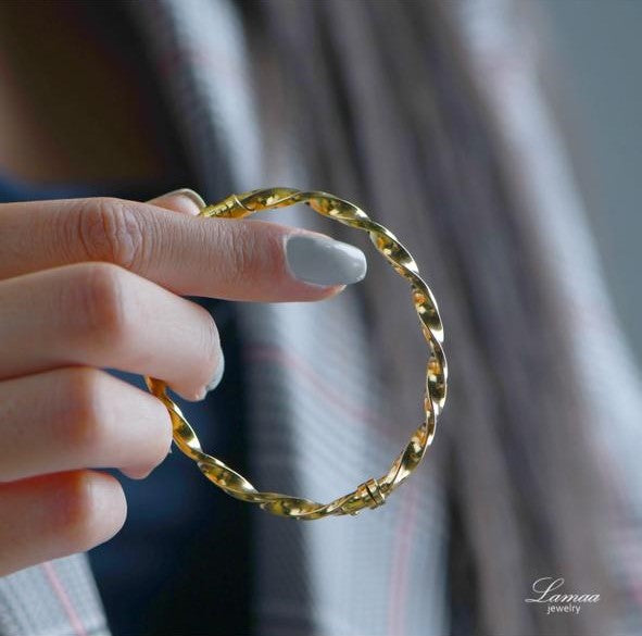 18K GOLD BANGLE