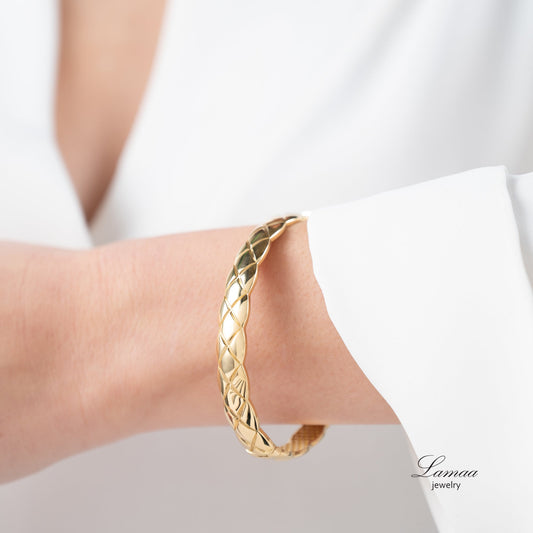 18KT GOLD BANGLE