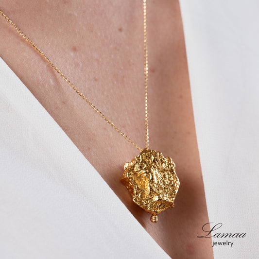 18KT GOLD NECKLACE