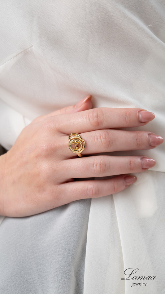 18KT GOLD RING