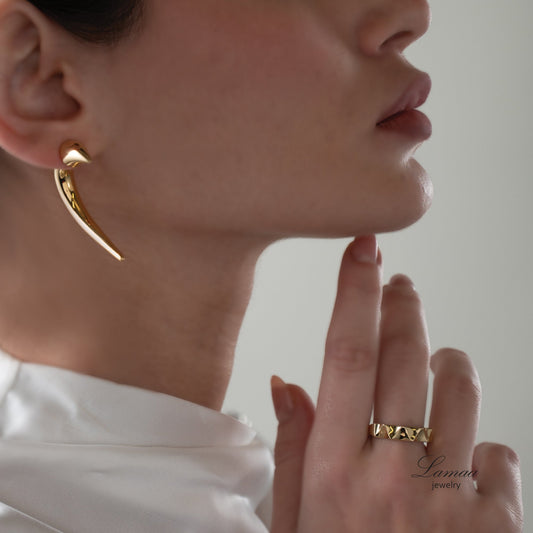 18KT GOLD EARRINGS