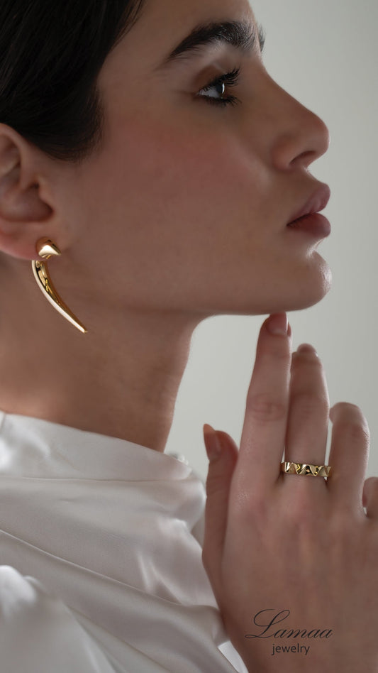 18KT GOLD EARRINGS