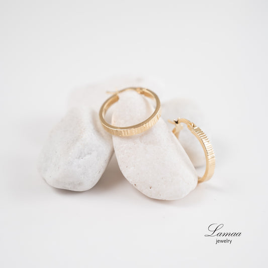 18KT GOLD EARRINGS