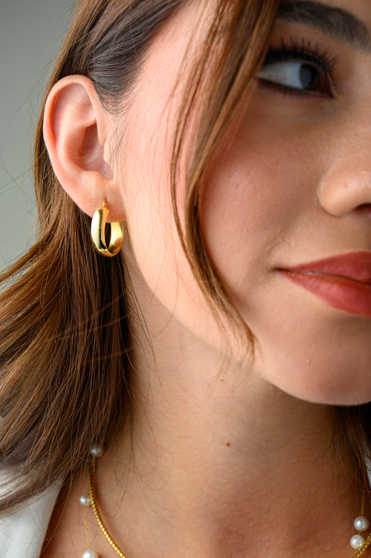 18KT GOLD EARRINGS