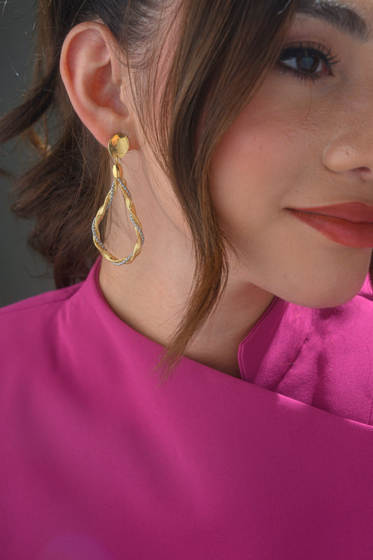 18KT GOLD EARRINGS