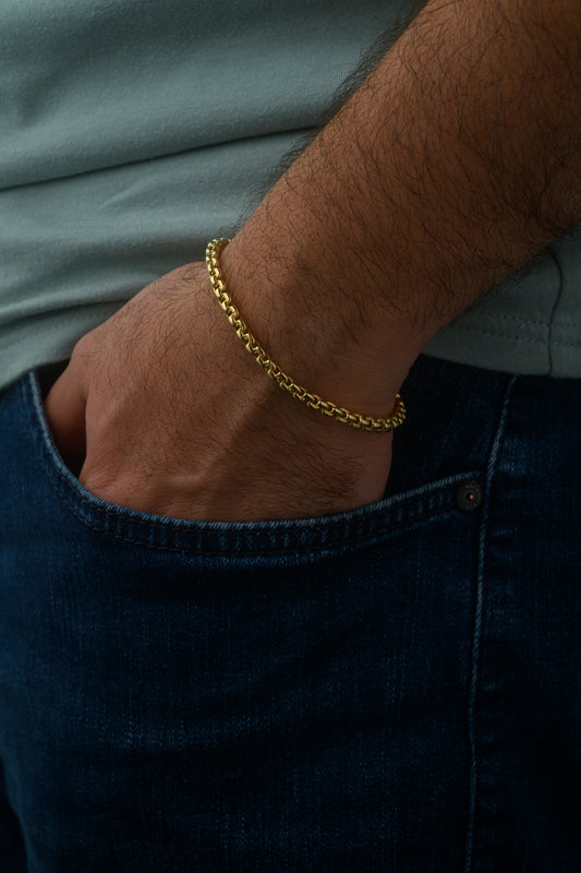 18KT GOLD BRACELETS