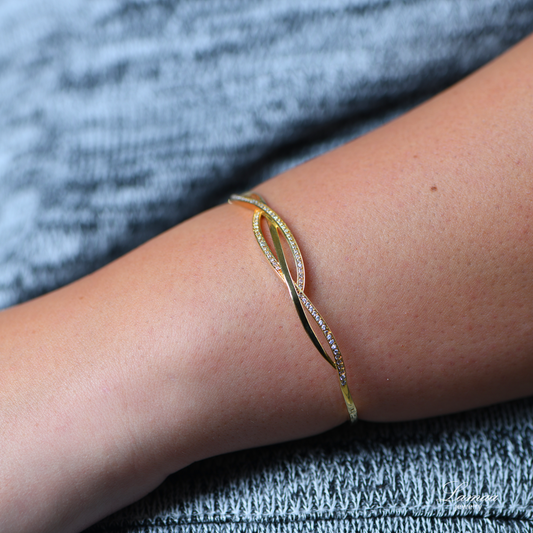 18K GOLD BANGLE