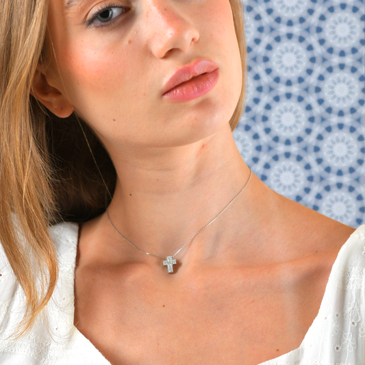 DIAMOND 18KT GOLD NECKLACE