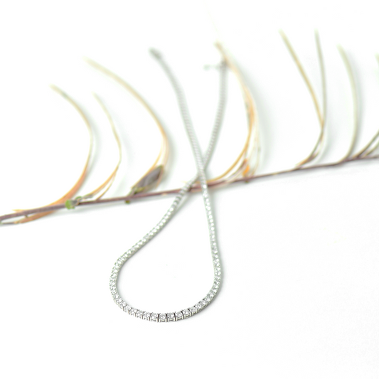 18K WHITE GOLD DIAMOND TENNIS NECKLACE
