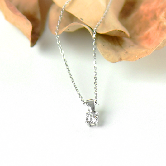 DIAMOND 18KT GOLD NECKLACE