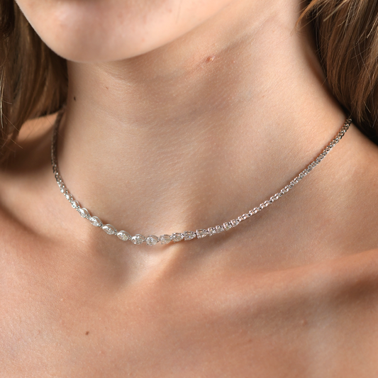 DIAMOND 18KT GOLD NECKLACE