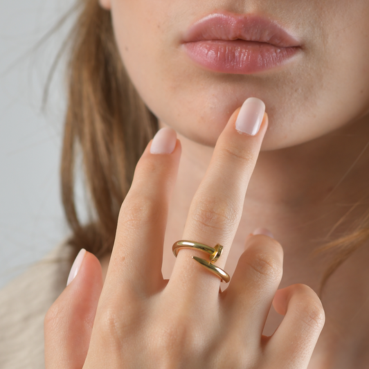18K GOLD RING