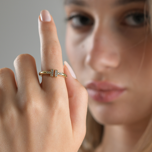 18K GOLD RING