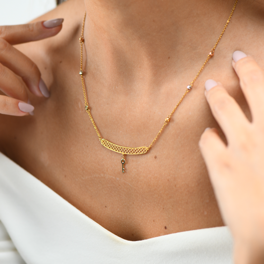 18K GOLD NECKLACE